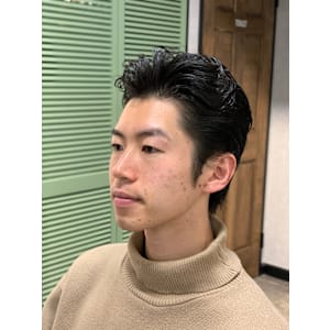 アレックスターナーリーゼント