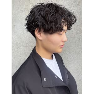 波巻きパーマ ツーブロックマッシュ ナチュラルパーマ