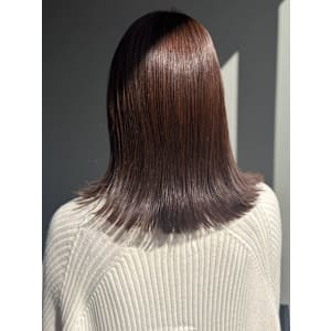 グレージュカラー 外ハネミディアム 髪質改善 艶髪