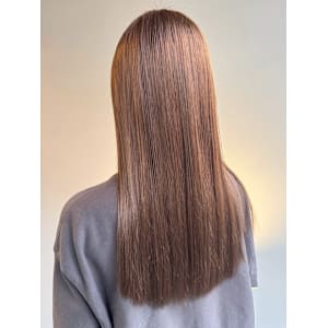 ラテベージュ ストレートヘア ダメージレスカラー ロング