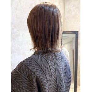 ミルクティーベージュ 外ハネボブ レイヤー ダメージレス