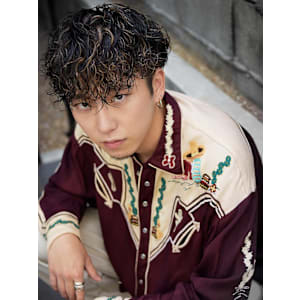 スパイラルパーマ×メッシュカラー