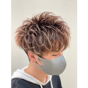 フェザーショート/ 波打ちパーマ/刈り上げショート/20代