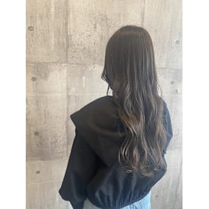 アッシュグレージュ《ARCH CHIAKI》