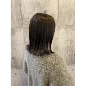 ツヤツヤブラウン