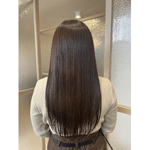 ダークグレージュ