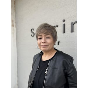 グレーベージュ