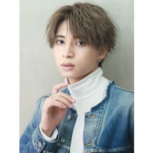 韓国風リバース無造作ヘア