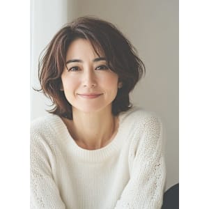 大人の女性に似合うミディアムボブ