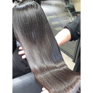 髪質改善専門店 LANVERY 表参道×スタイル