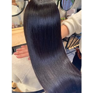 髪質改善専門店 LANVERY 表参道×スタイル