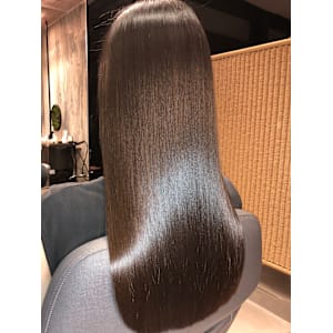 髪質改善専門店 LANVERY 表参道×スタイル