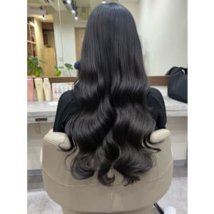 銀座店1番人気メニュー「韓国風パーマ」