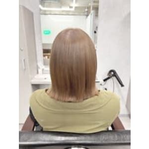 ミルクティーベージュ