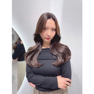 上品に揺れる艶感トリートメント巻き髪 髪質改善トリートメント