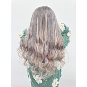 圧倒的大人気！ハイトーンシルバー！