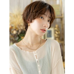 くせ毛風マッシュパーマ小顔ショートウルフ　フェザーショート