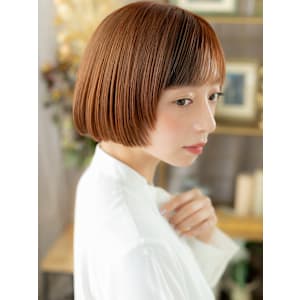 フェイスフレーミング前下がり小顔ミニボブアプリコットオレンジ