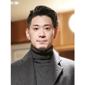 バックスタイル　ツーブロック 