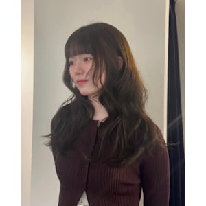 ロングレイヤー オリーブベージュ ブリーチなしカラー