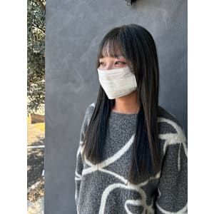 カーキブラウン