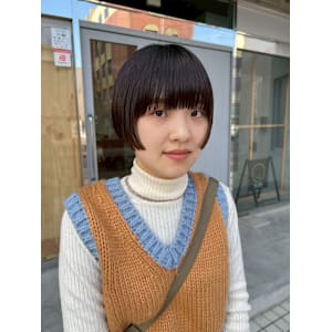 ショートボブ