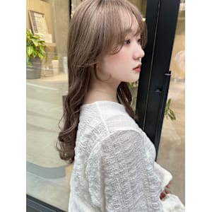 “小顔で可愛く盛れる”前髪&お顔まわりカット♪