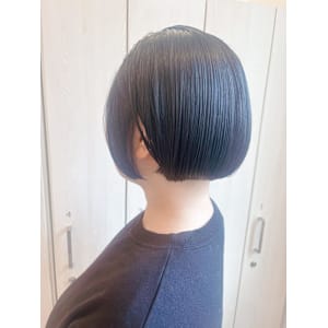 大人ボブ/切りっぱなし/耳かけ