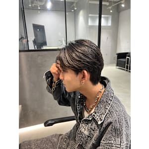 韓国ヘア/センターパート/ダウンパーマ/ニュアンスパーマ