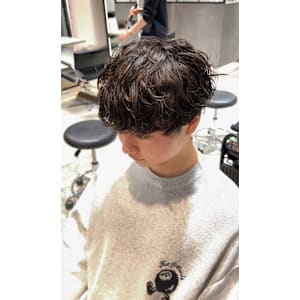 綿貫航太◎無造作シャドウパーマ/SNS指名No. 1