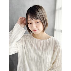 くすみベージュ/顎ラインボブ/抜け感/内巻き