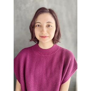 外ハネ/外ハネショートボブ/エアリーボブ/ワインレッド