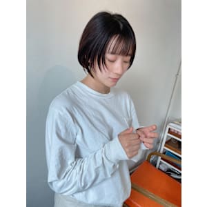 ショートボブ × フェイスレイヤー