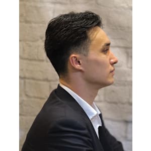 ツーブロック/センターパート