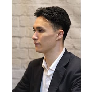 ツーブロック/センターパート