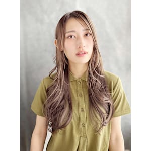 斜めバング/巻き髪/ナチュラルブラウン/ゆるふわロング