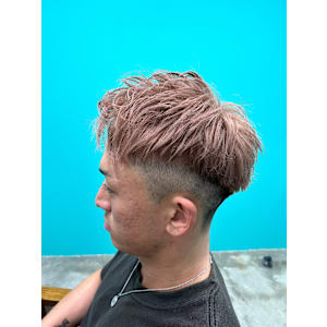 ピンクベージュ