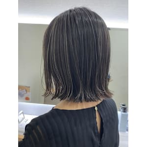 細めハイライトボブ