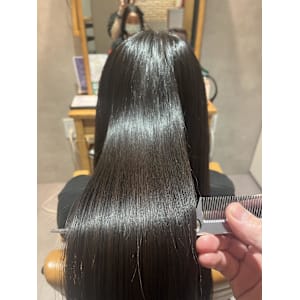 縮毛矯正/髪質改善 - 半個室型美容室 Sourire 伊都店【ハンコシツガタビヨウシツスーリールイトテン】掲載中