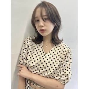 くびレイヤー　ウルフカット