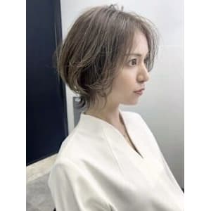 くびレイヤーボブウルフ　ネオウルフ　ウルフカット