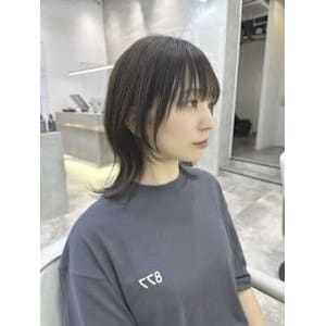 カーキグレージュ×ウルフカット　ウルフ　ネオウルフ