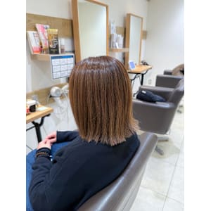 白髪ぼかしハイライトカラー30代40代50代ブルーグレージュ - KENJE ODAKYU SHONAN GATE【ケンジオダキュウショウナンゲート】掲載中