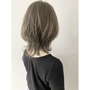 ミディアムウルフ×大人ハイライトボブウルフ　ウルフカット