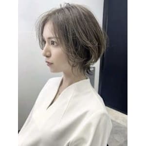 くびレイヤーボブウルフ　ネオウルフ　ウルフカット