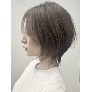 ノンスタイリングもOk☆ひし形くびレイヤー　ウルフカット