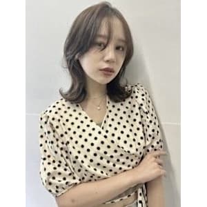 くびレイヤー　ウルフカット