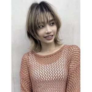 ひし形シルエットのくびレイヤーネオウルフ　ウルフカット