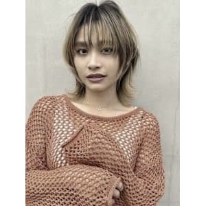 くびレイヤーボブウルフ　ミディアムウルフ　ウルフカット