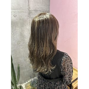 ベージュハイライト